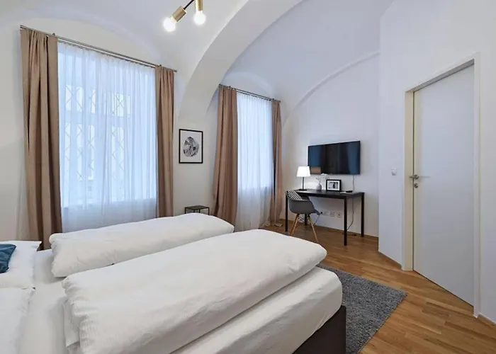Apartment Crown 6