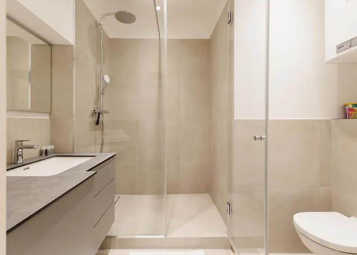 Apartment Crown 6 *